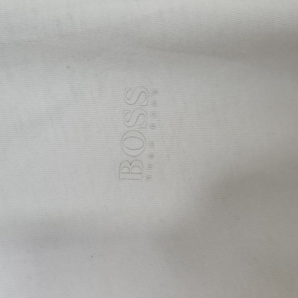 Hugo Boss tee - Picture 2 of 3
